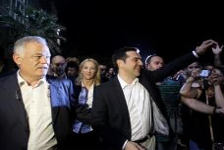 Borsa Milano cala su stallo Grecia: il premier Alexis Tsipras (Infophoto).