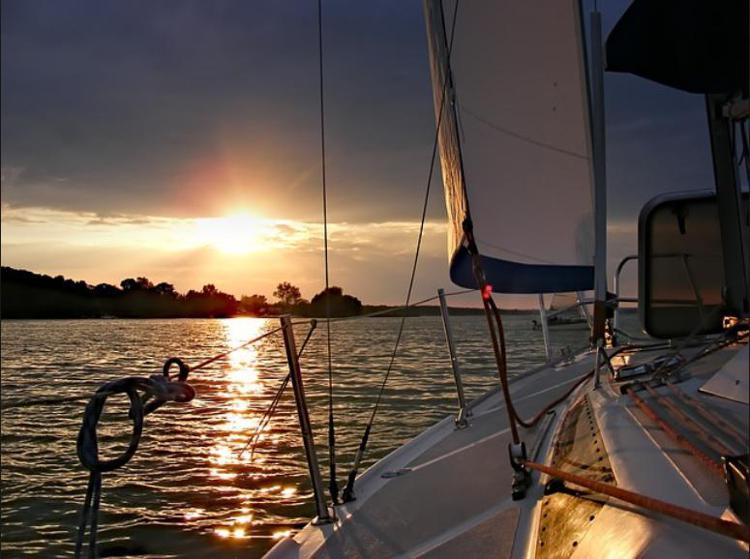 Vacanze: punta ad America e Caraibi app italiana per viaggi in barca a vela