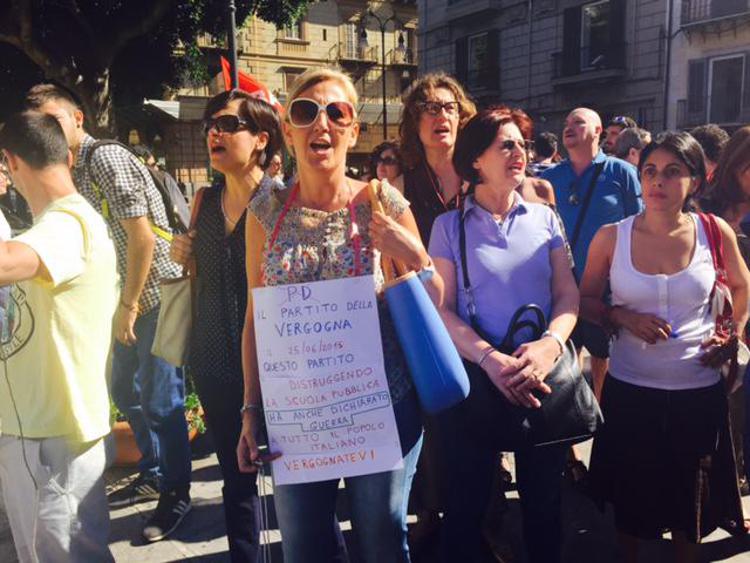 Protesta docenti contro Giannini a Palermo