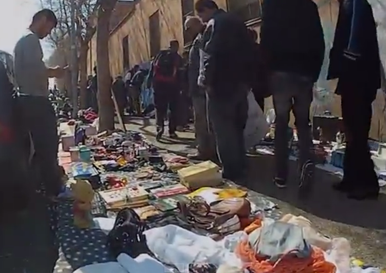 Roma: Casapound 'blocca' mercatini rom a Ostia