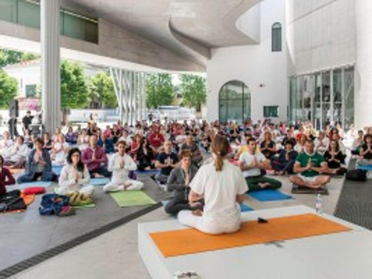 Musei: meditazione al Maxxi per la Giornata Internazionale dello Yoga