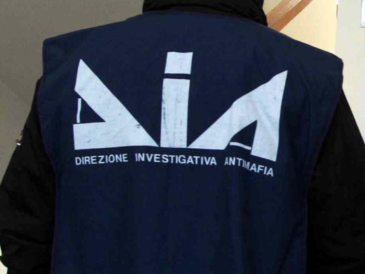 Droga: 4 arresti per traffico cocaina a Roma, sgominata organizzazione