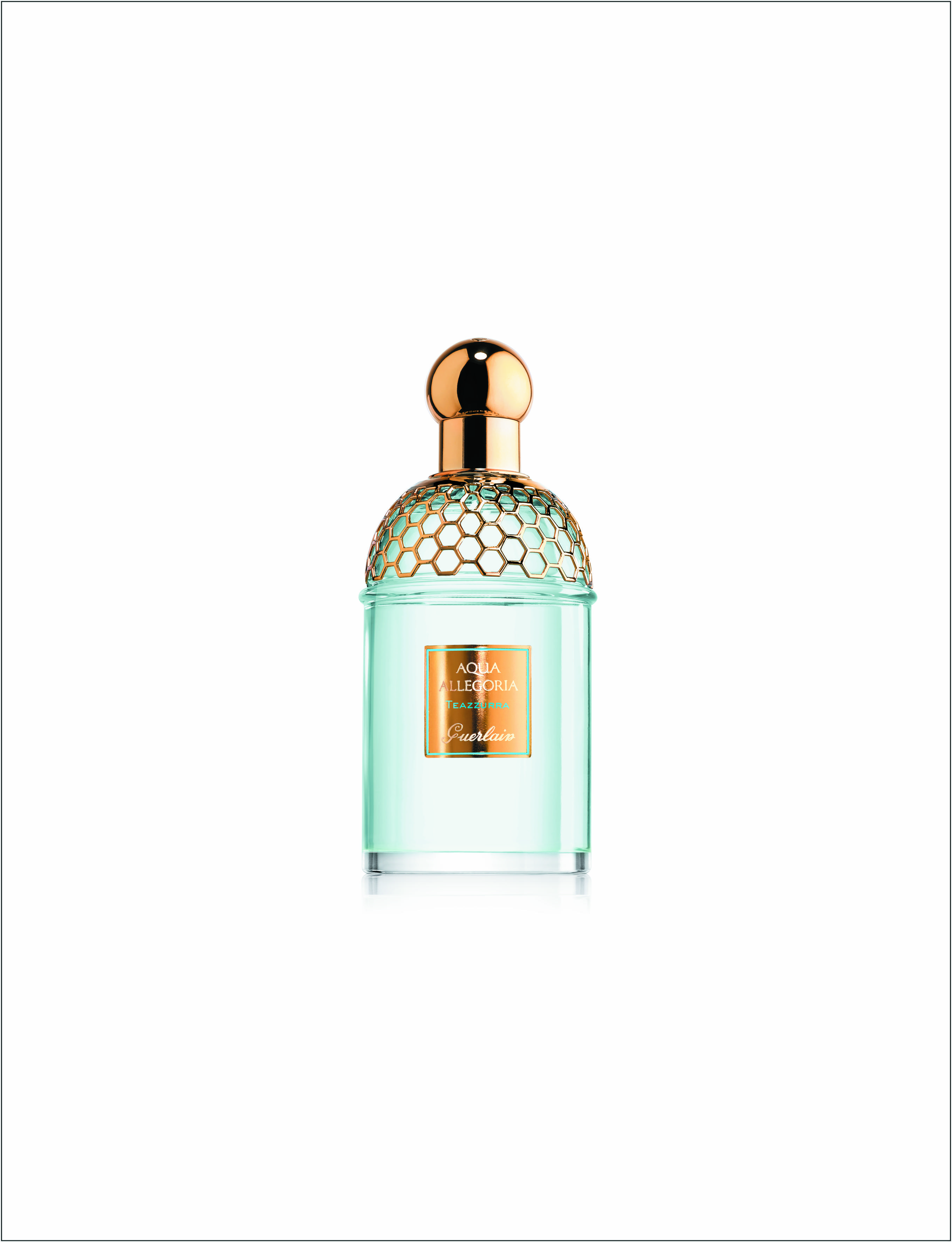 Il flacone di 'Teazzurra' di Guerlain, con note aromatiche e floreali