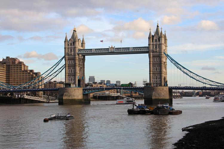 Tower Bridge Infophoto - INFOPHOTO