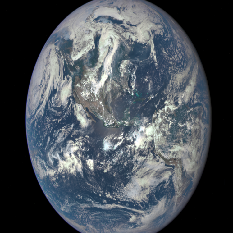 La Terra nell'immagine scattata da Epic (Foto Nasa)