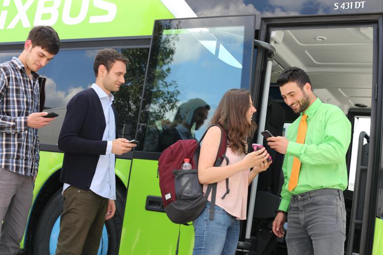 Trasporti: arriva in Italia FlixBus, start up degli autobus green e low cost