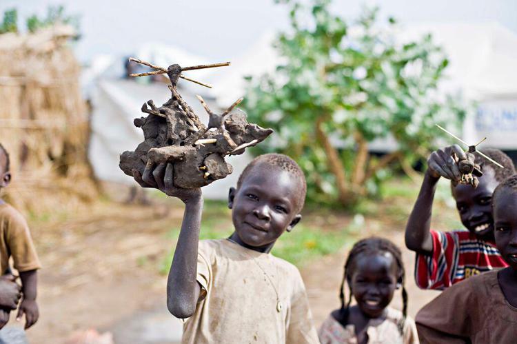 Povertà: Oxfam, riguarda una persona su sette
