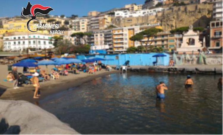 Teen 'gang raped' on Naples beach