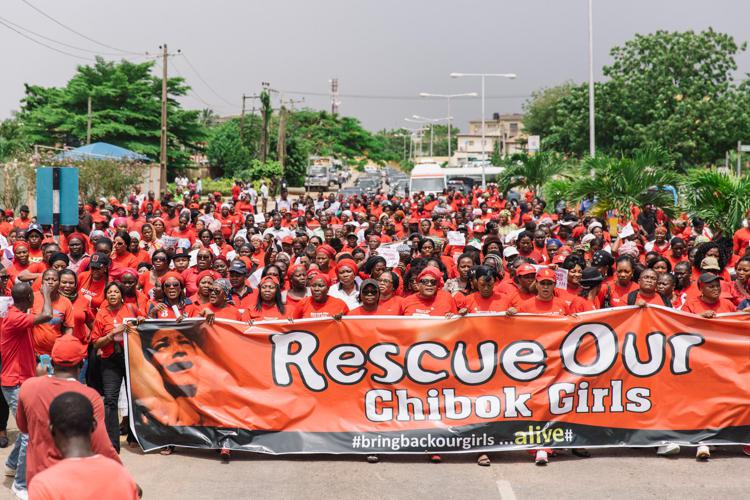 Una manifestazione dello scorso maggio in Nigeria (Foto Infophoto)
