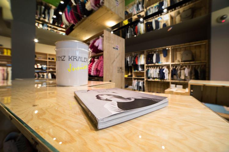 Moda: a Cortina lo shopping di lusso si fa con il pic-nic