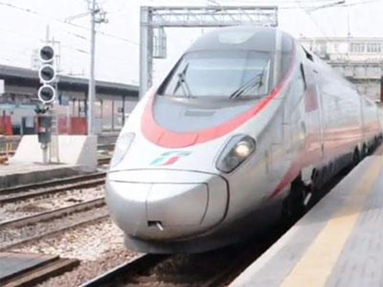 Girl killed by express train in Bologna
