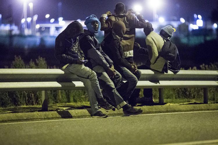  Campo di migranti a Calais