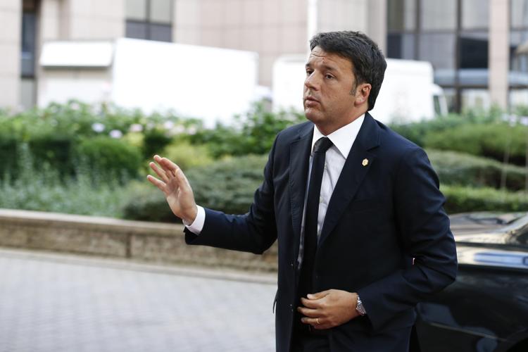 Renzi, non si sta tagliando la sanità