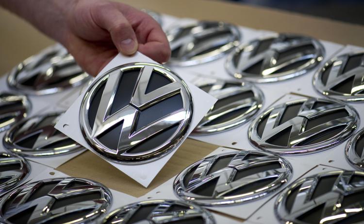 Volkswagen pesa anche su Borsa Milano: marchi della casa di Wolfsburg (foto Afp)  - AFP