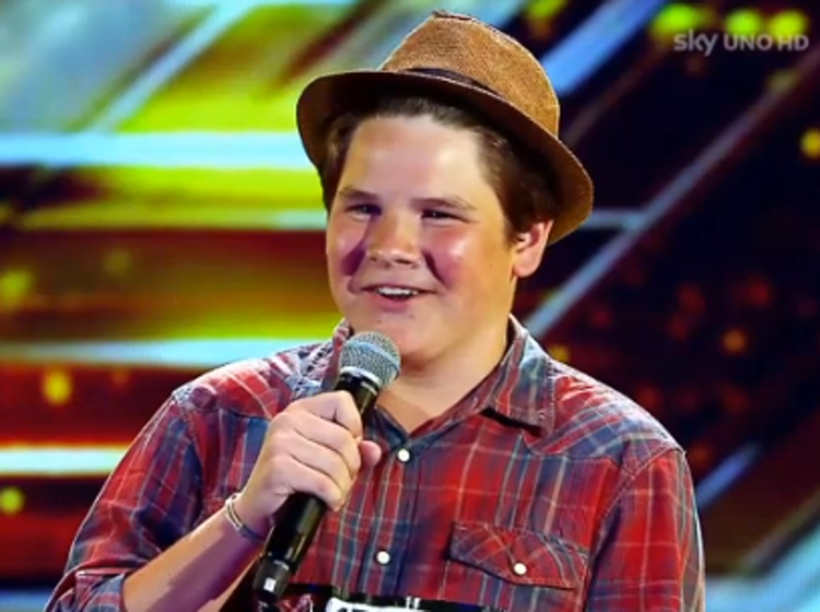 'X Factor', Elijah fa impazzire il web: 'spaccia felicità'