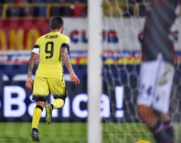 L'attaccante argentino dell'Inter Mauro Icardi esulta dopo il gol al Bologna (Foto Afp) - AFP