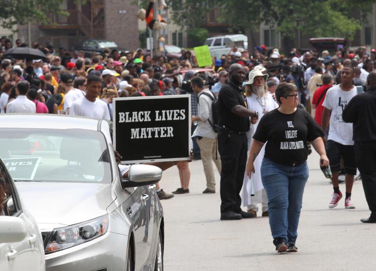Proteste a Ferguson un anno dopo la morte di  MIchael Brown (Foto Infophoto) - INFOPHOTO