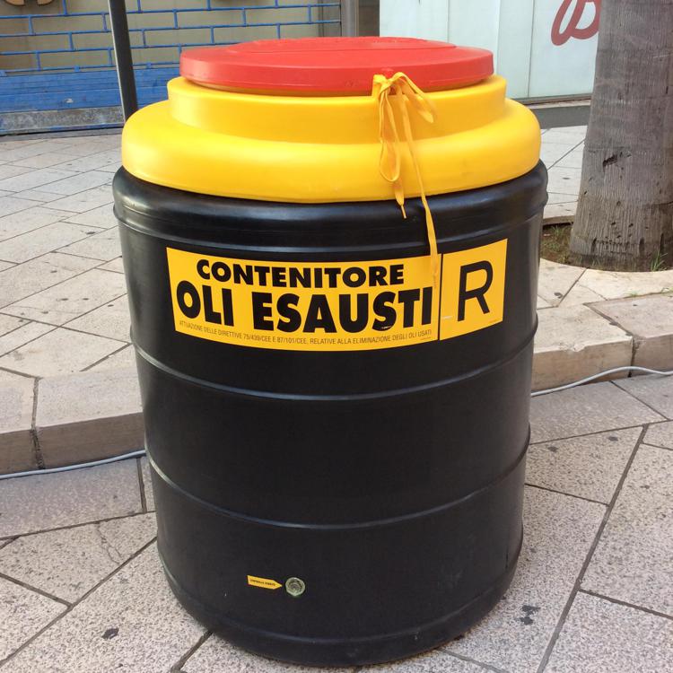 Rifiuti: a Brindisi raccolte 750 tonnellate di oli lubrificanti usati