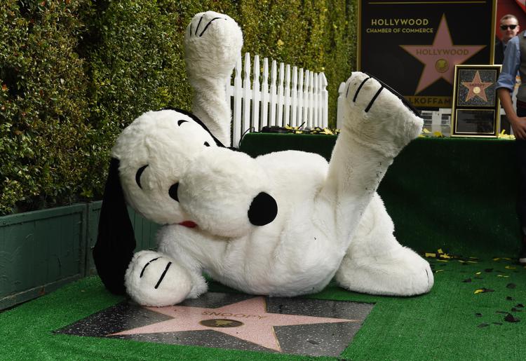 Snoopy in posa sulla sua stella sulla  Hollywood Walk of Fame (Foto Afp) - AFP