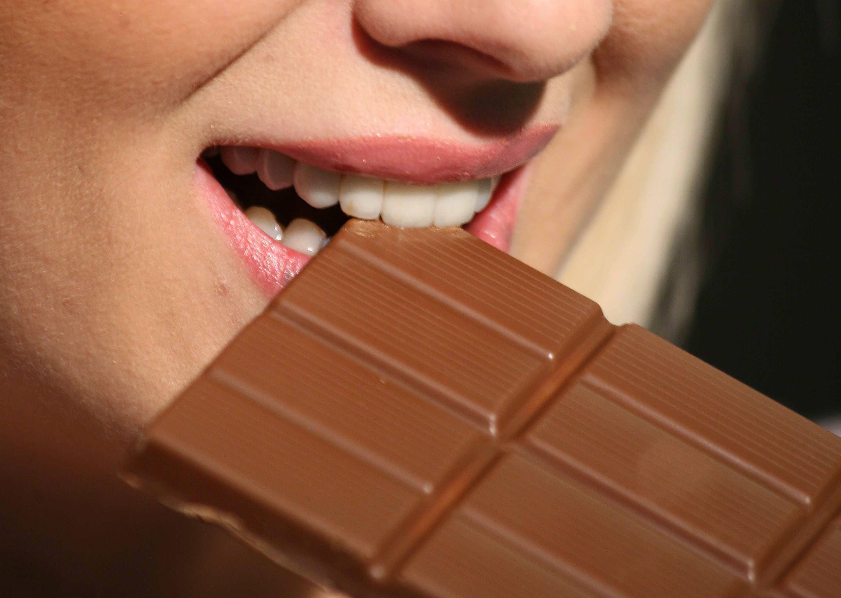 Сняли шоколадку. Вкусовые ощущения сладкого. Вкусовая информация. Вкусовая память. Шоколад эмоции.