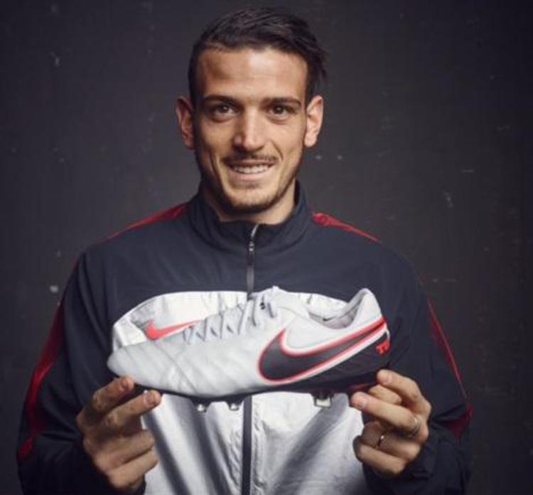 Calcio: Florenzi alla presentazione dei nuovi scarpini Nike