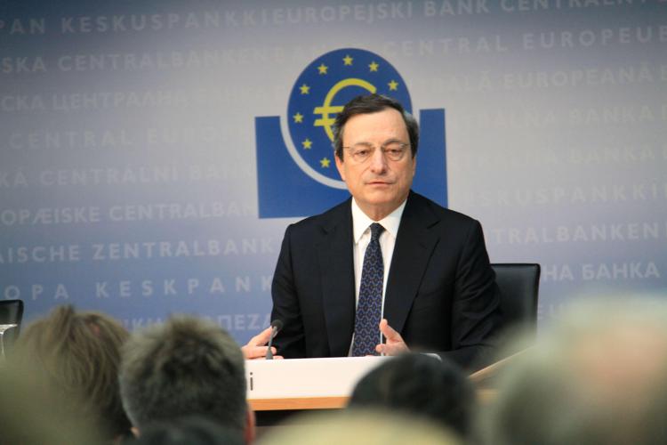 Bce, Draghi, avanti con unione monetaria anche se ci sono altre priorità
