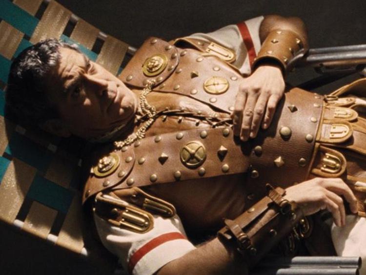 George Clooney in una scena di 'Ave, Cesare!' dei fratelli Coen