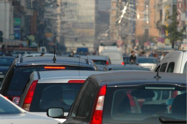 Smog: blocco totale del traffico a Milano dal 28 al 30
