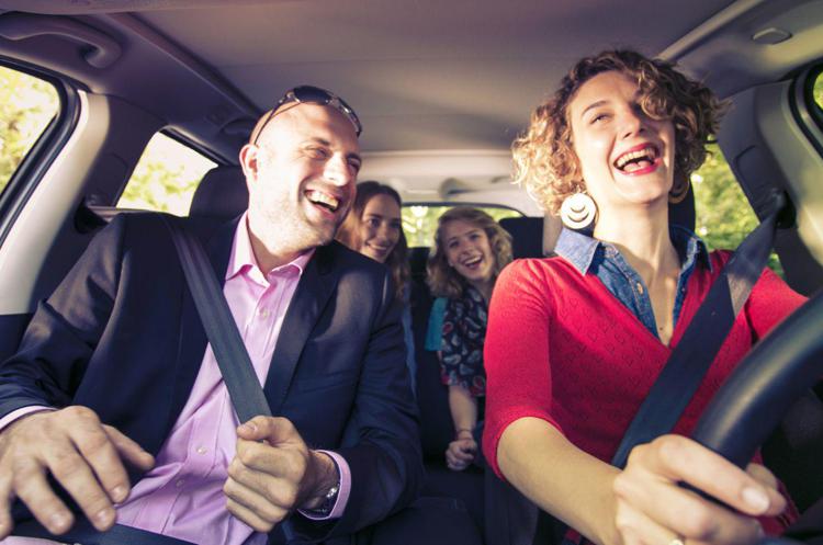 Natale: si parte, 400mila posti in auto offerti su 'BlaBlaCar' in questi giorni