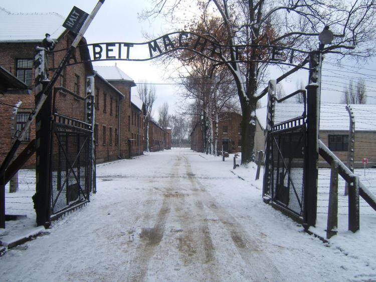 Auschwitz, il 'contabile' condannato per genocidio
