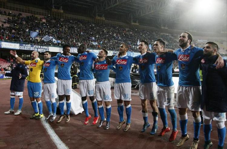 L'esultanza dei giocatori del Napoli (foto Afp) - AFP