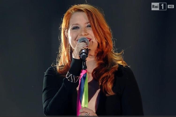 Noemi sul palco di Sanremo