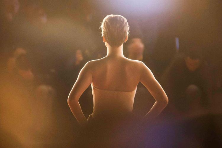 Jennifer Lawrence sul red carpet del Festival del Cinema di Roma per il film 'Hunger Games' (FOTOGRAMMA) - (FOTOGRAMMA)