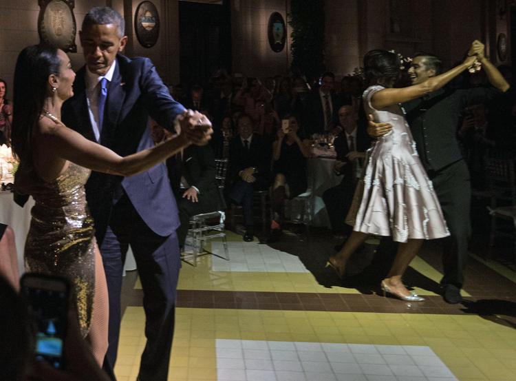 Barack Obama balla il tango a Buenos Aires (Foto Afp)