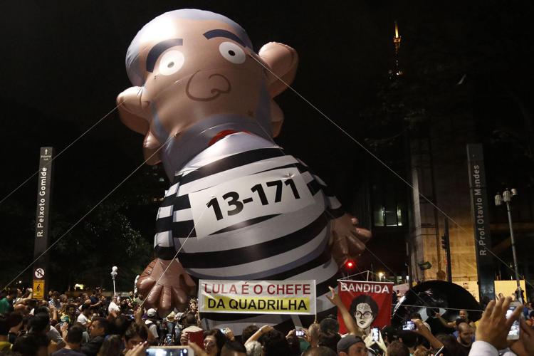 Proteste contro il presidente Dilma Rousseff (AFP) - (AFP)
