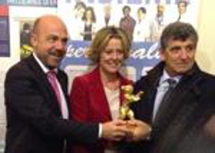 Beatrice Lorenzin, con il direttore generale dell'Asp di Palermo, Antonio Candela e Pietro Bartolo,  medico responsabile del Poliambulatorio di di Lampedusa e  protagonista di 'Fuocoammare'   