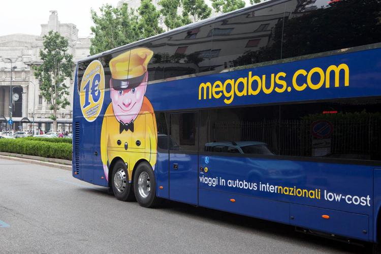 Trasporti: Megabus.com si espande in Italia, nuova base a Napoli