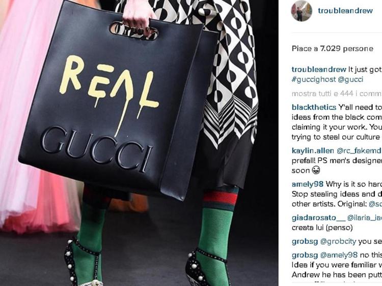 La borsa di Gucci per l'autunno-inverno 2016/17 creata da Alessandro Michele in collaborazione con l'artista Gucci Ghost aka Trouble Andrew (foto da Instagram)