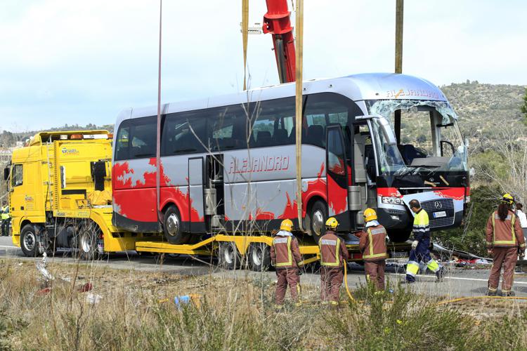 Strage bus in Spagna, funerali e ultimo saluto a tre studentesse toscane