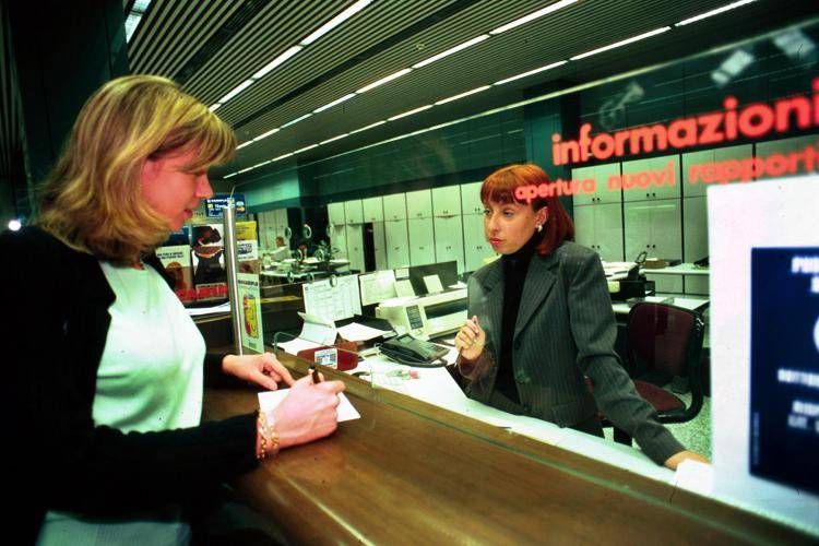 Banche: Fabi, 40 mila assunzioni giovani in 7 anni