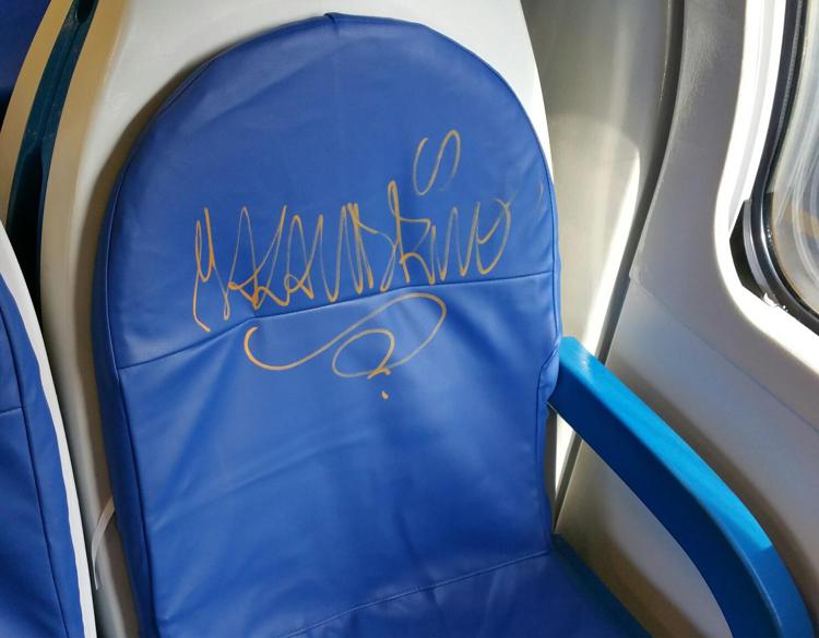 Ferrovie: vandalizzato nuovo treno Roma-Fiumicino, immagini riprese da telecamere