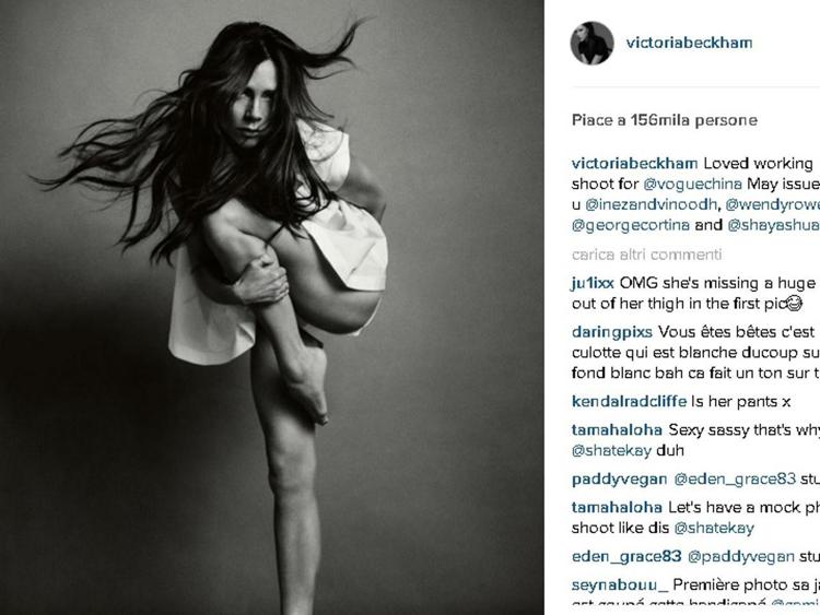La foto pubblicata da Victoria Beckham su Instagram che ha scatenato le polemiche sui social
