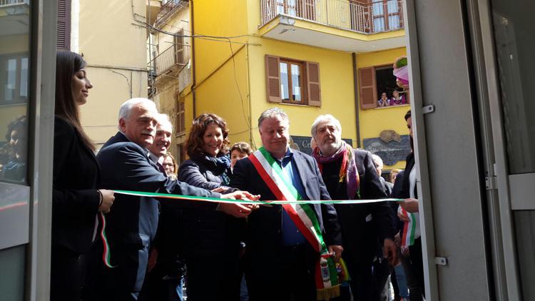 Lazio: Petrassi, a Valmontone inaugurata Casa della Pace 'Vittorio Arrigoni'