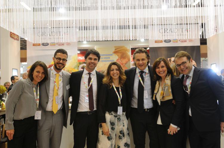 Giacinto Callipo  (il secondo da sinistra) con i  giovani manager della rete 'Gradita'