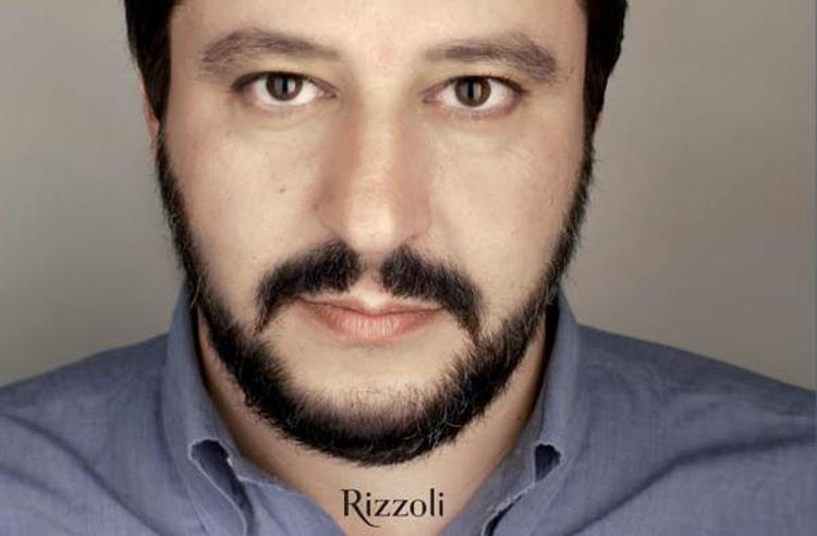 Matteo Salvini ritratto nella copertina del libro edito per Rizzoli 'Secondo Matteo. Follia e coraggio per cambiare il Paese'