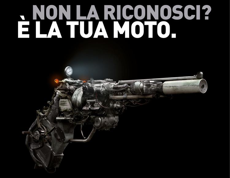 'Un'auto è come un'arma', campagna choc a Firenze
