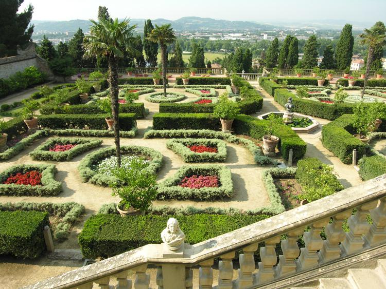 I giardini di Villa Caprile a Pesaro
