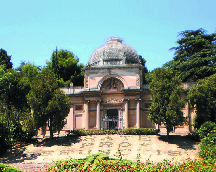 Messina: concerto Orchestra Teatro Vittorio Emanuele al cimitero monumentale
