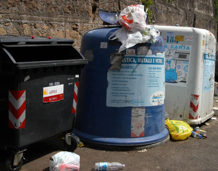 Rifiuti: Di Cola (Fp Cgil), raccolta a Roma a breve tornerà a normalità