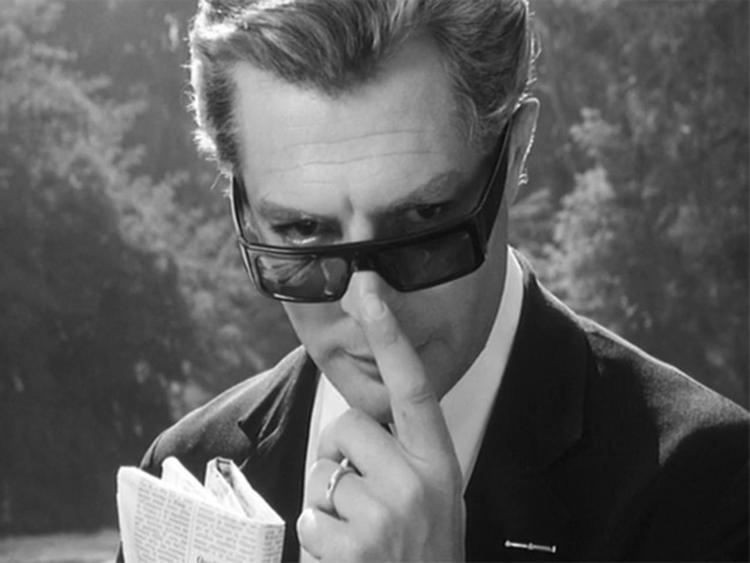 Marcello Mastroianni in una scena di '8 1/2' di Federico Fellini